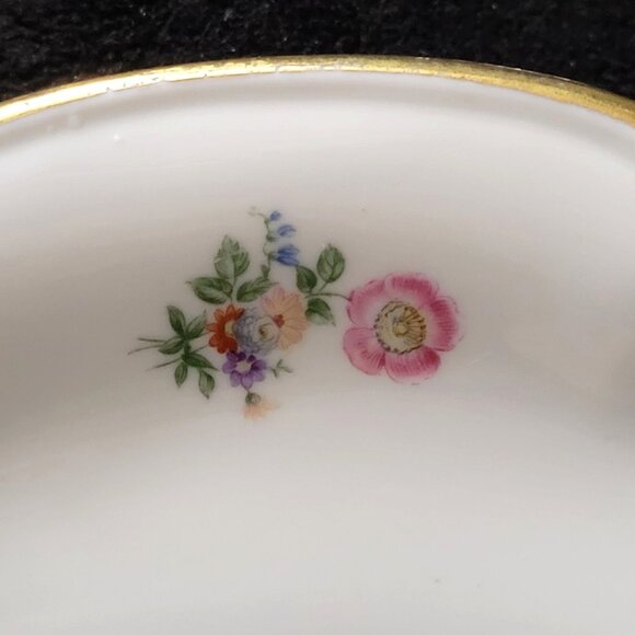 Vtg Hutschenreuther Selb Pasco MayFair 7619 Pedestal Serving Bowl / Fruit Bowl - Picture 10 of 10